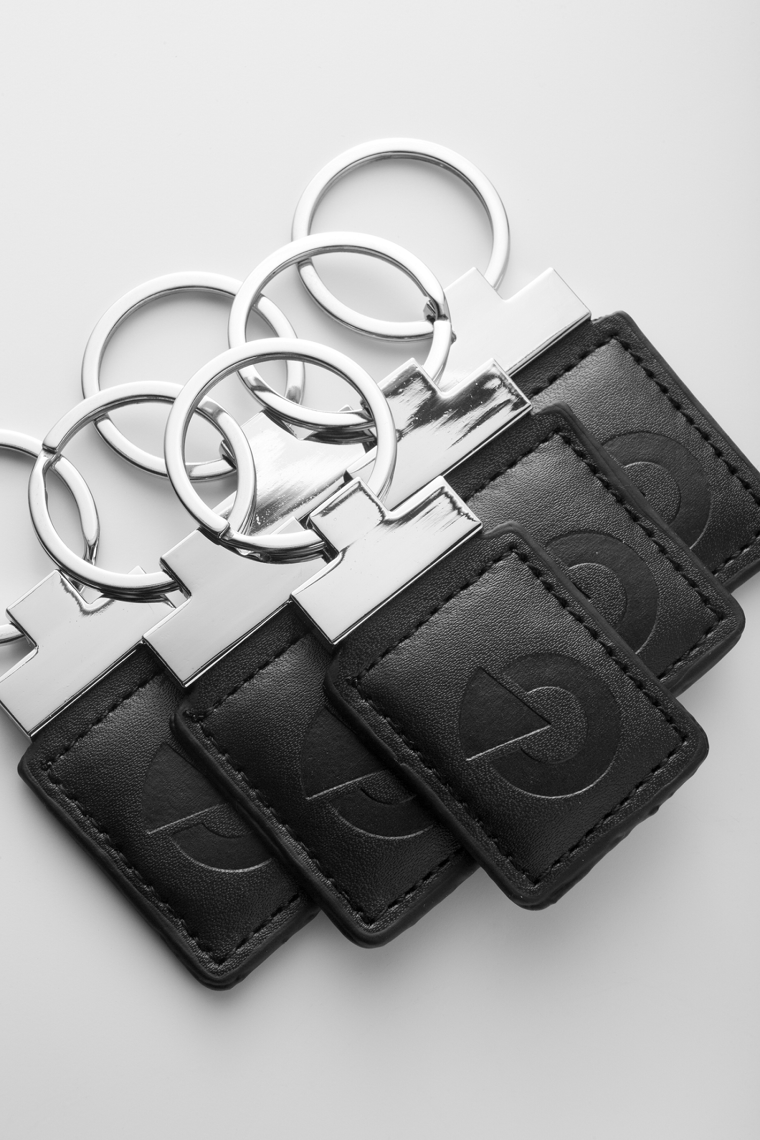 JA-194J-RE RFID Lederanhänger - rot