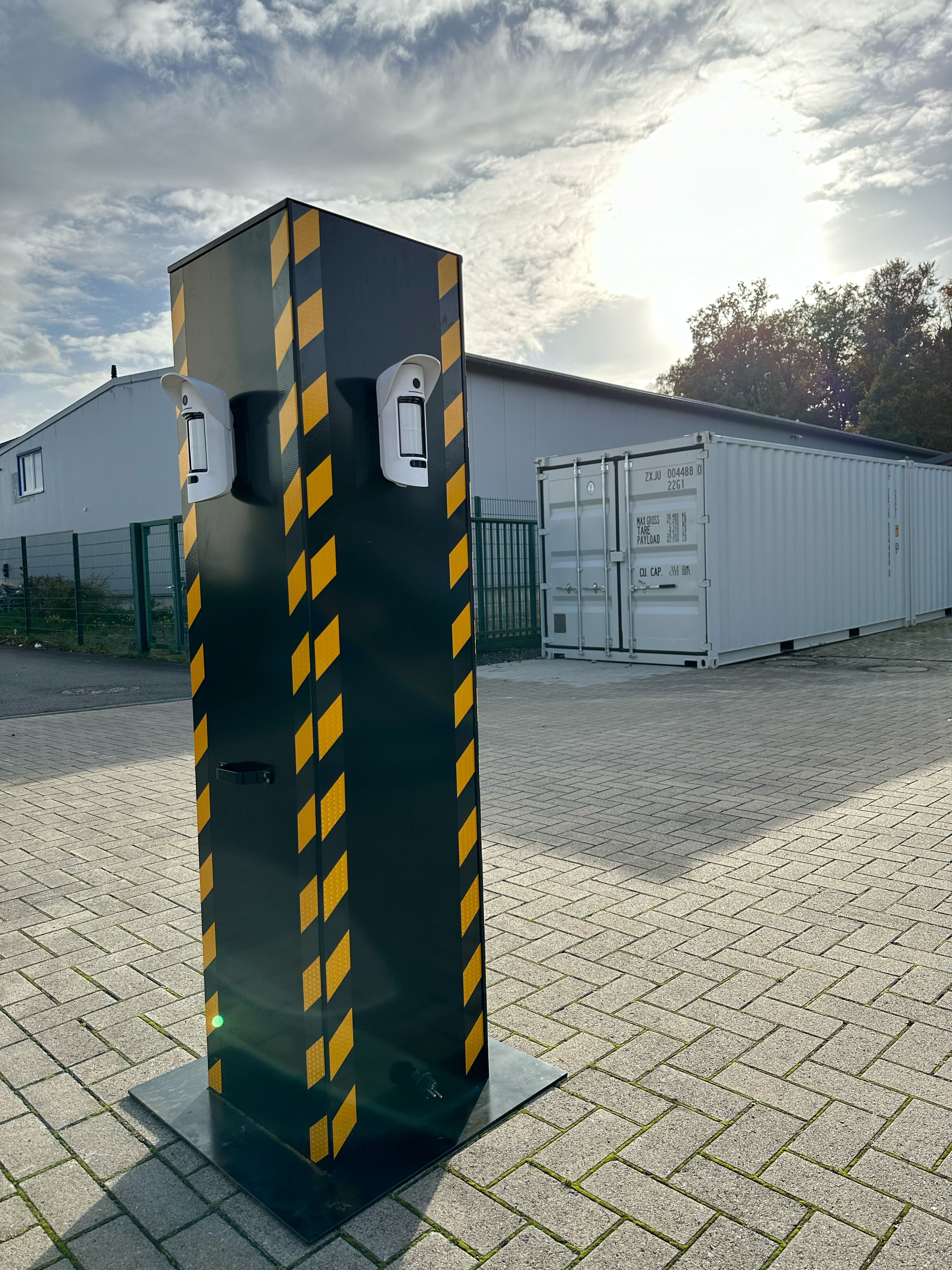 Ajax Mini-Tower